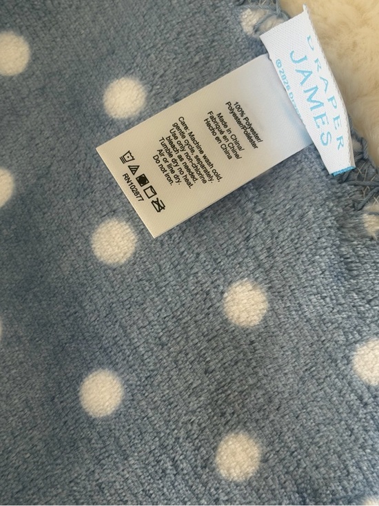 Blanket - Picture 6 of 11